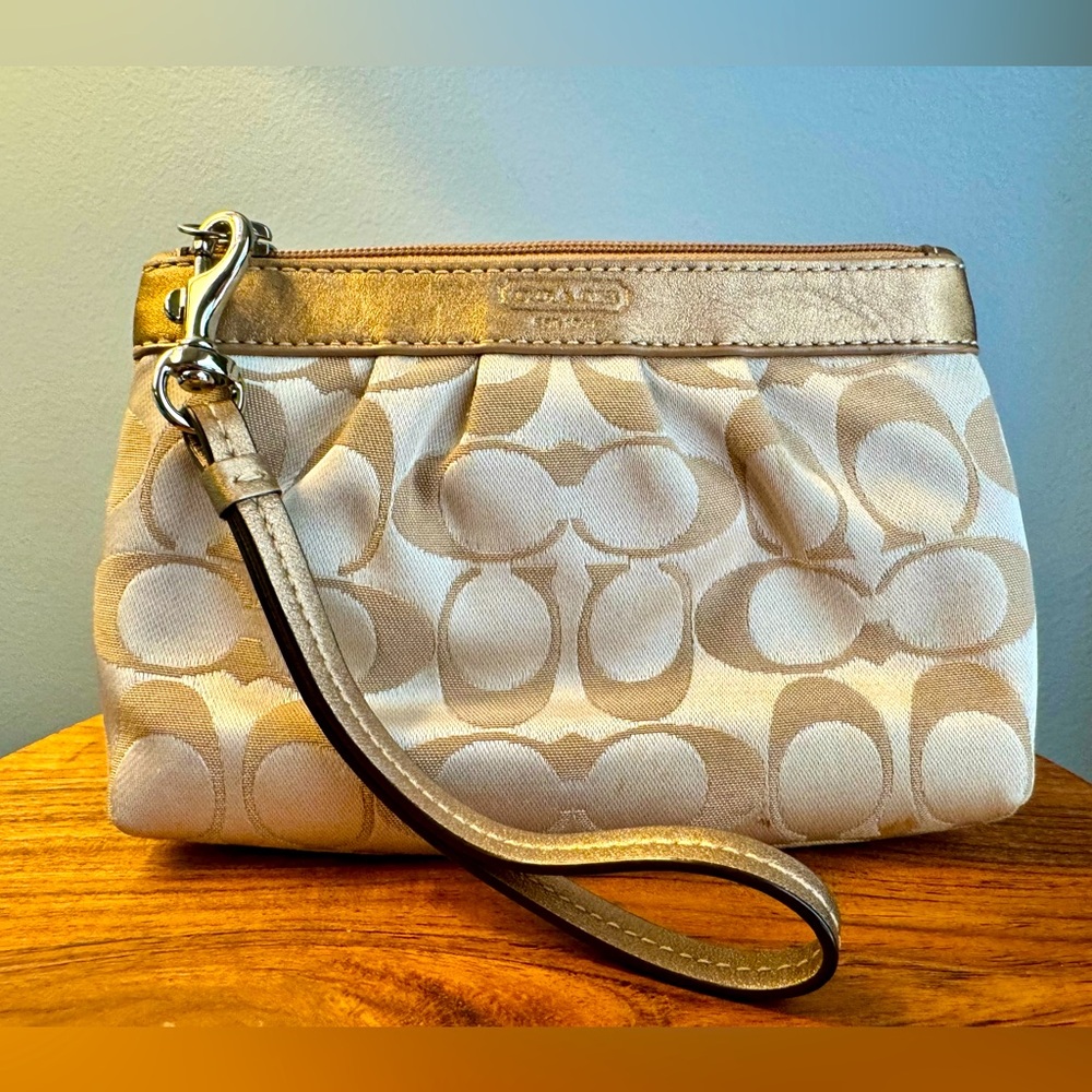 Coach wristlet